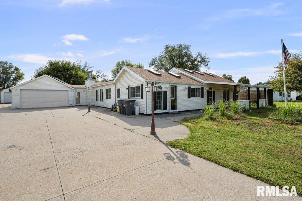 705 13th St., Milan, IL 61264