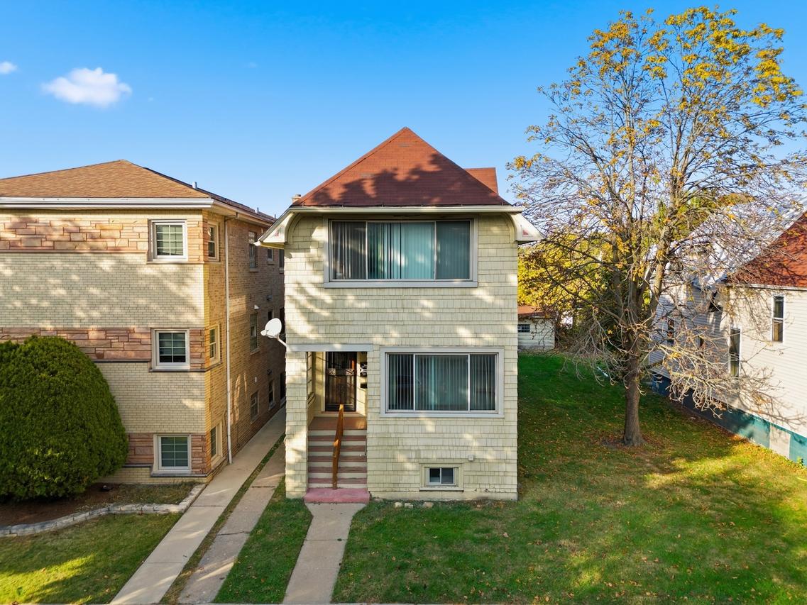 6733 31st St., Berwyn, IL 60402