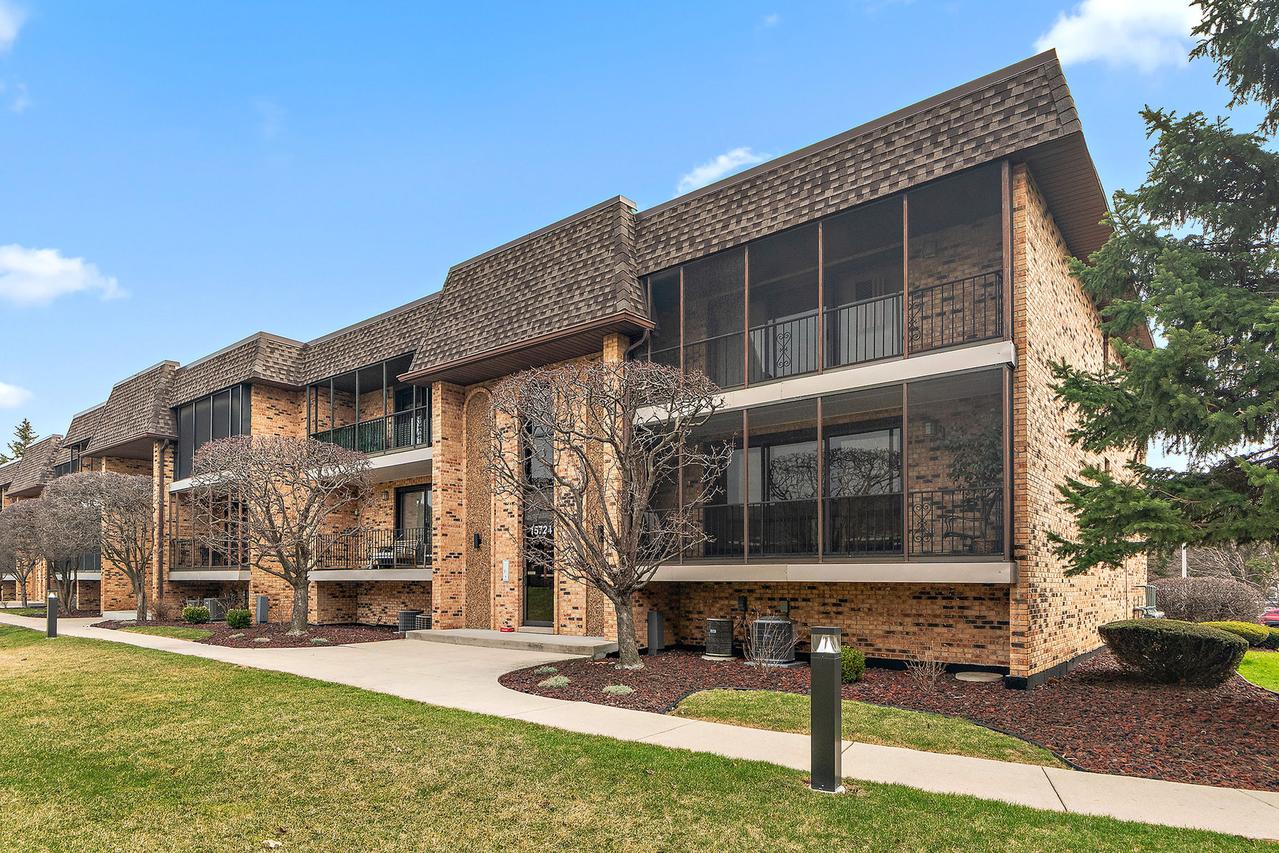 15724 Brassie Ct. #2N, Orland Park, IL 60462