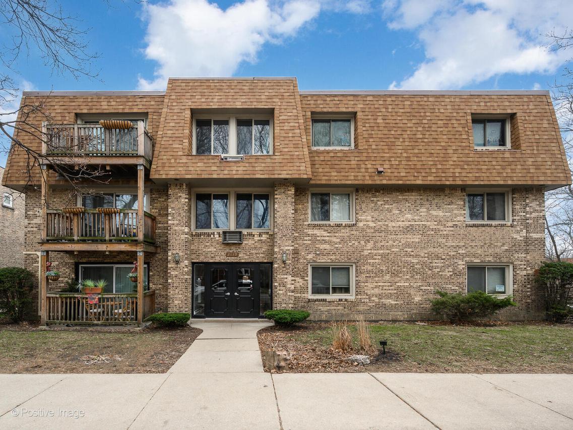 [Address Hidden by Seller], Chicago, IL 60625