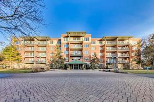 3850 W Bryn Mawr Ave. #301, Chicago, IL 60659