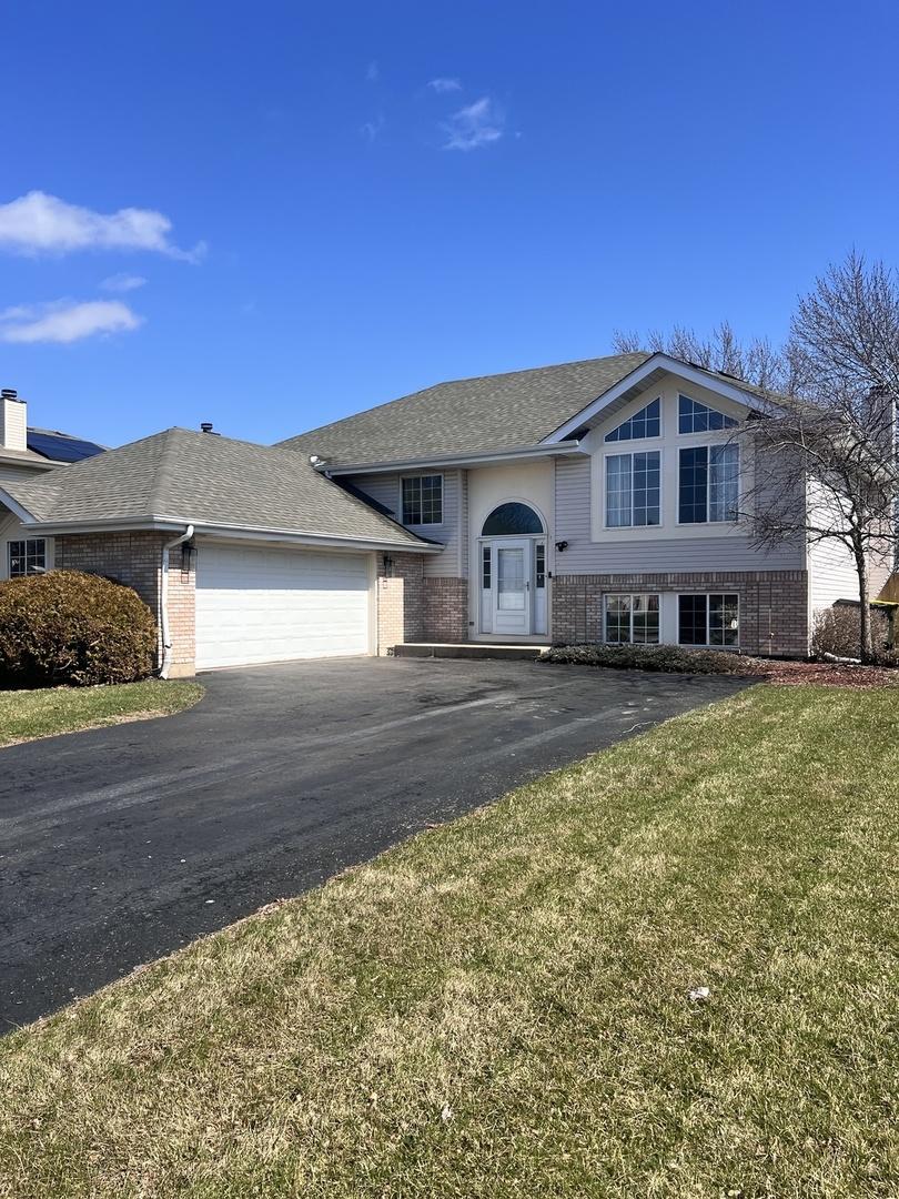 19609 Oakwood Ave., Lynwood, IL 60411