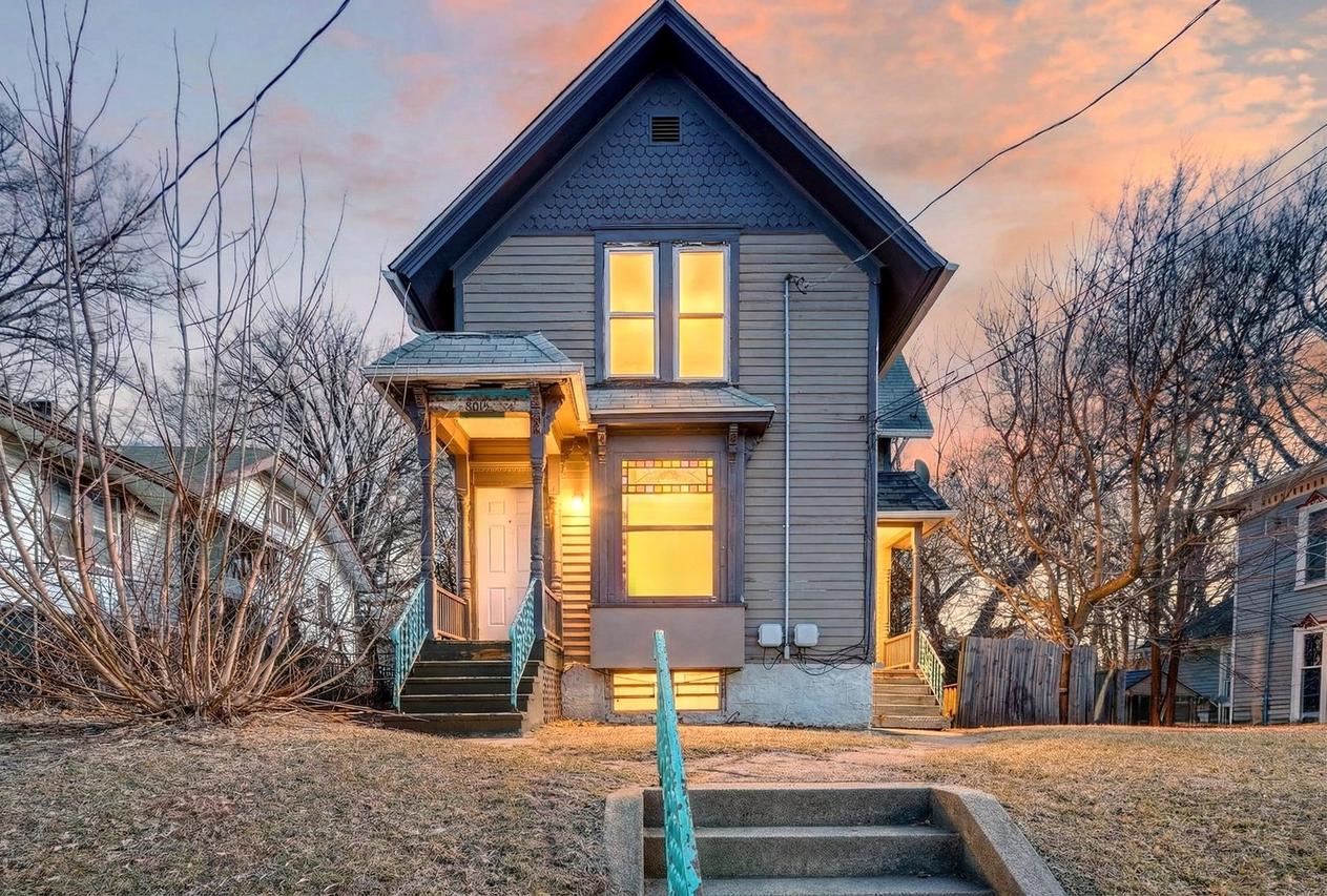 801 N Winnebago St., Rockford, IL 61103