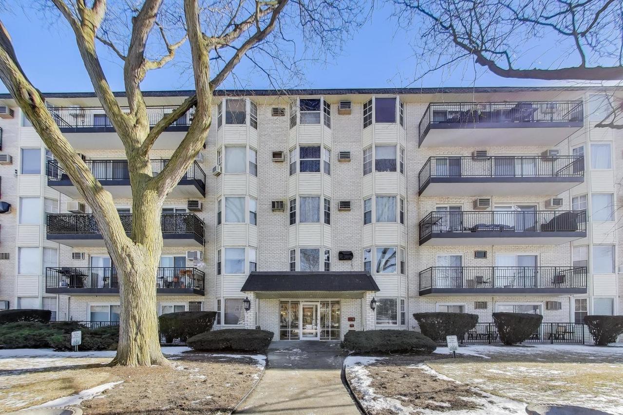 5506 Lincoln Ave. #315, Morton Grove, IL 60053