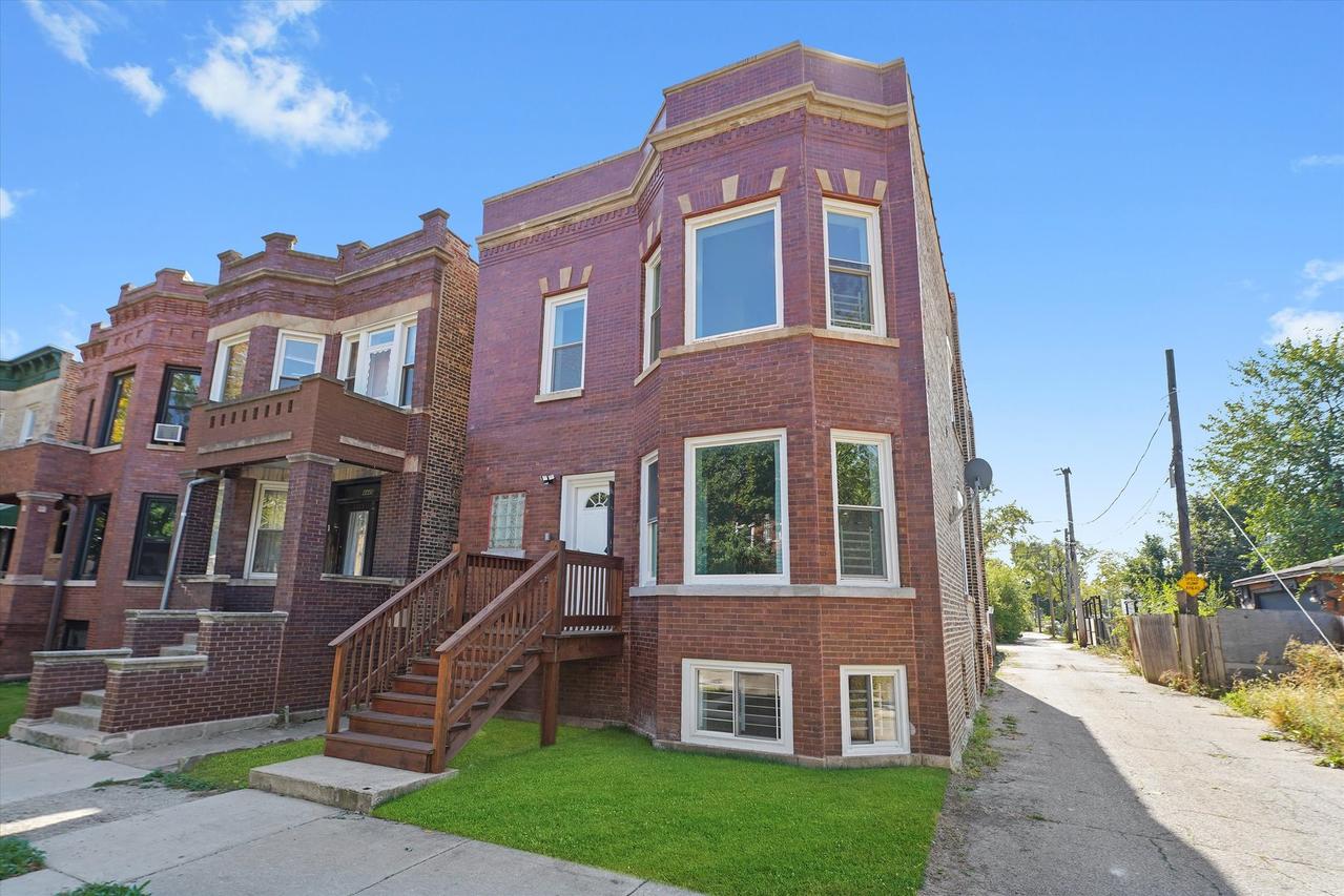 4447 W Van Buren St., Chicago, IL 60624