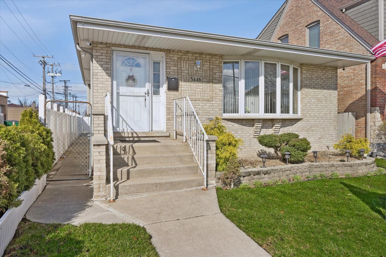 5446 S Rutherford Ave., Chicago, IL 60638