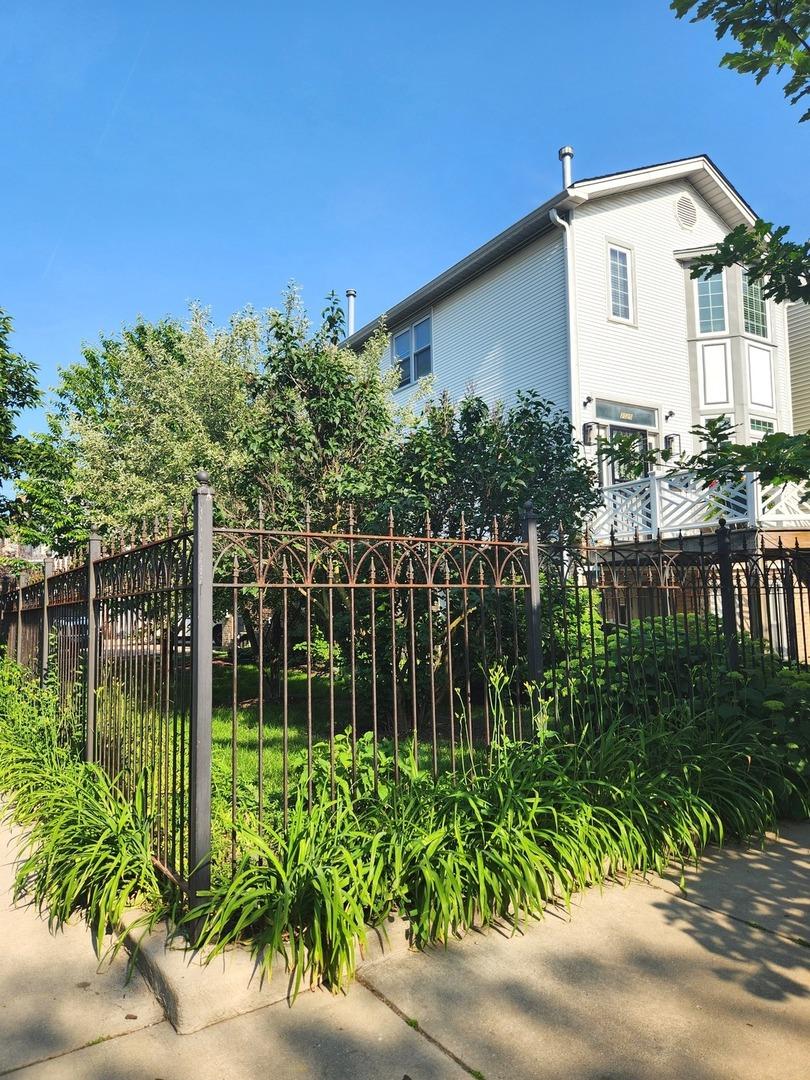 [Address Hidden by Seller], Chicago, IL 60647