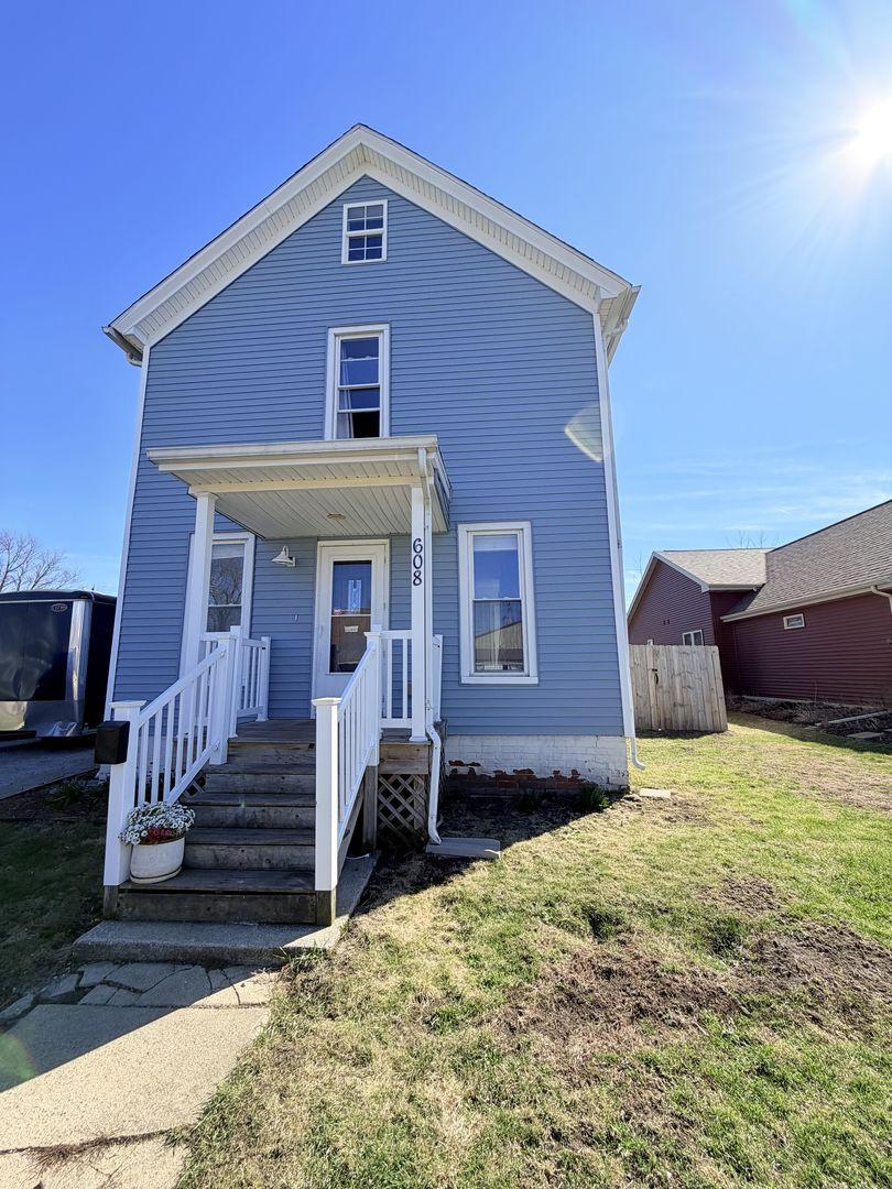 608 W Cedar St., Leroy, IL 61752