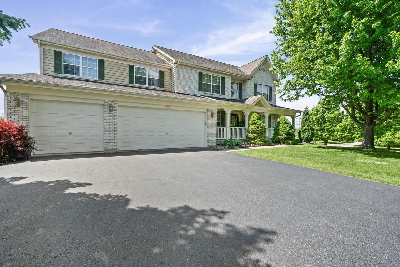 529 Nunda Tr., Crystal Lake, IL 60012