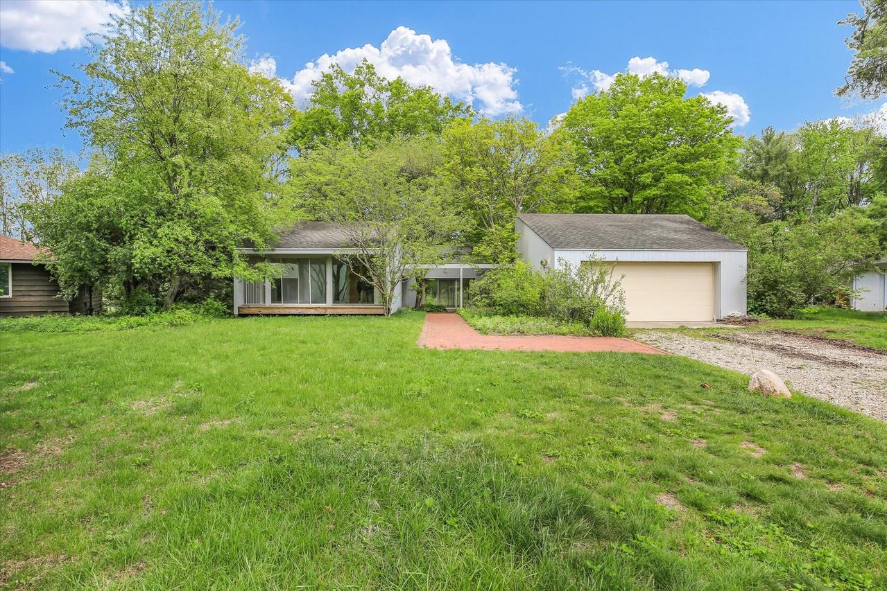 3406 S Persimmon Cir., Urbana, IL 61802
