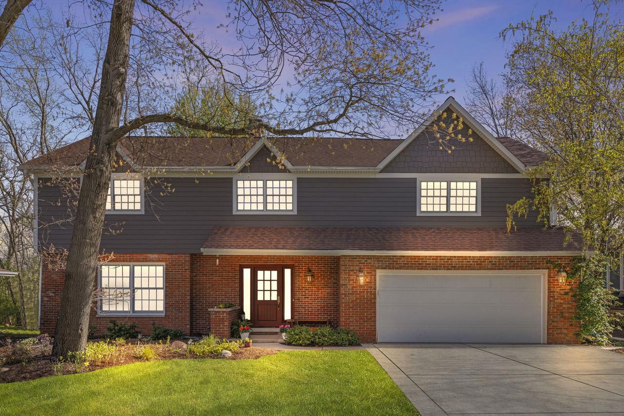 2135 Oak Hill Dr., Lisle, IL 60532
