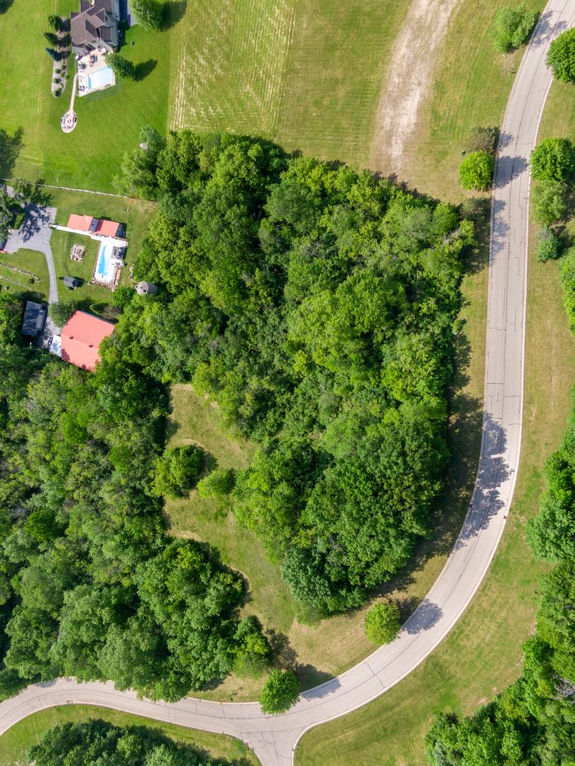 7389 English Oak Ln., Spring Grove, IL 60081