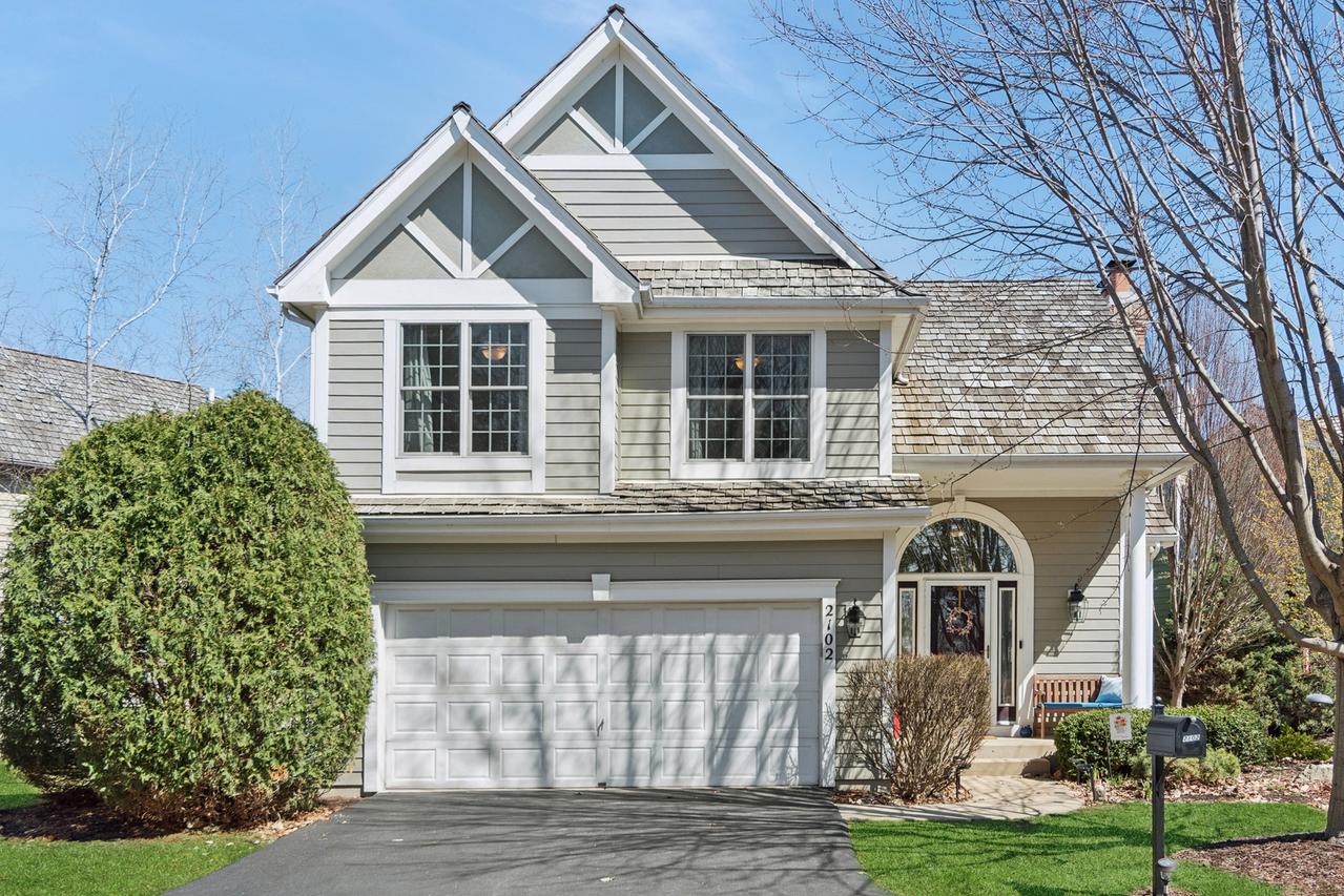 2102 Brookside Ln., Aurora, IL 60502