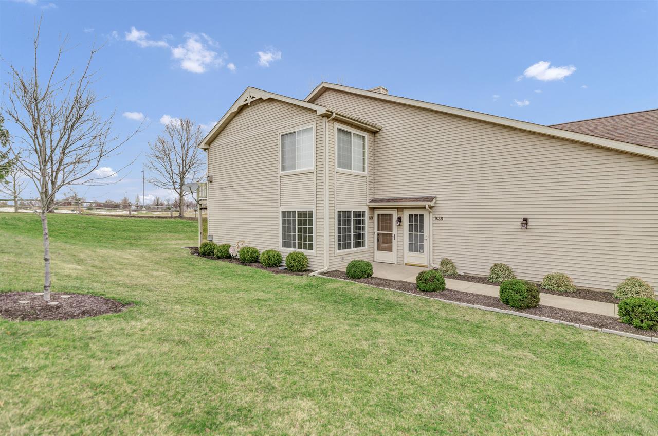 7636 Creek Bend, Rockford, IL 61114