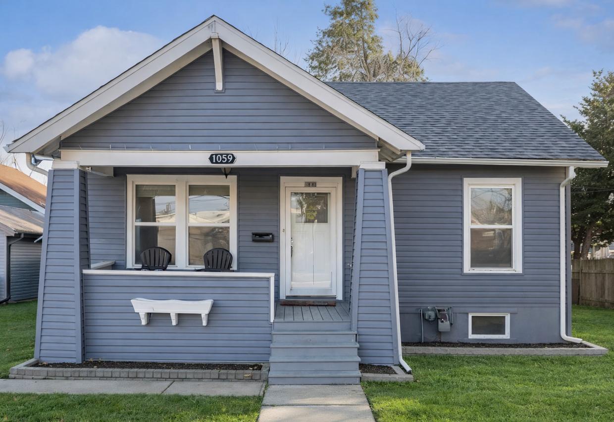 1059 Larkin Ave., Elgin, IL 60123