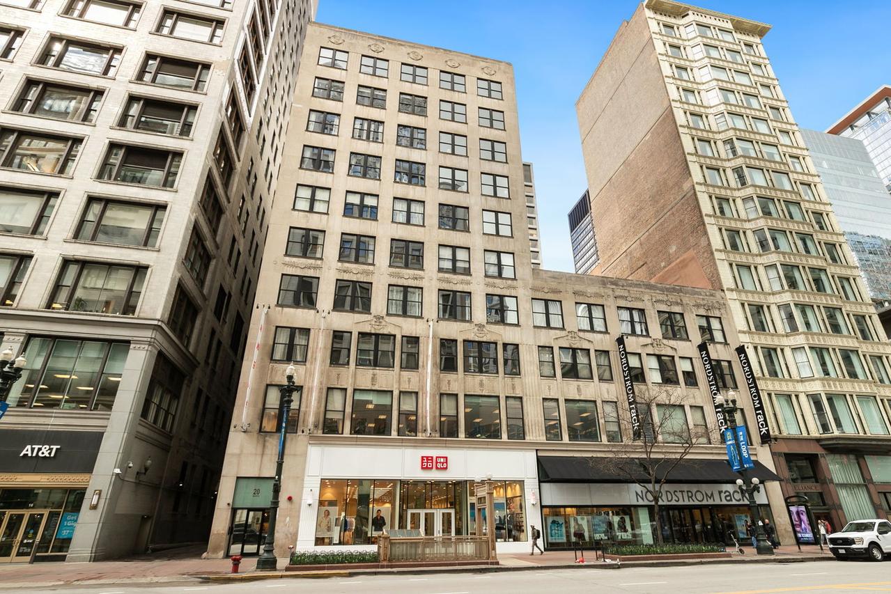 20 N State St. #611, Chicago, IL 60602