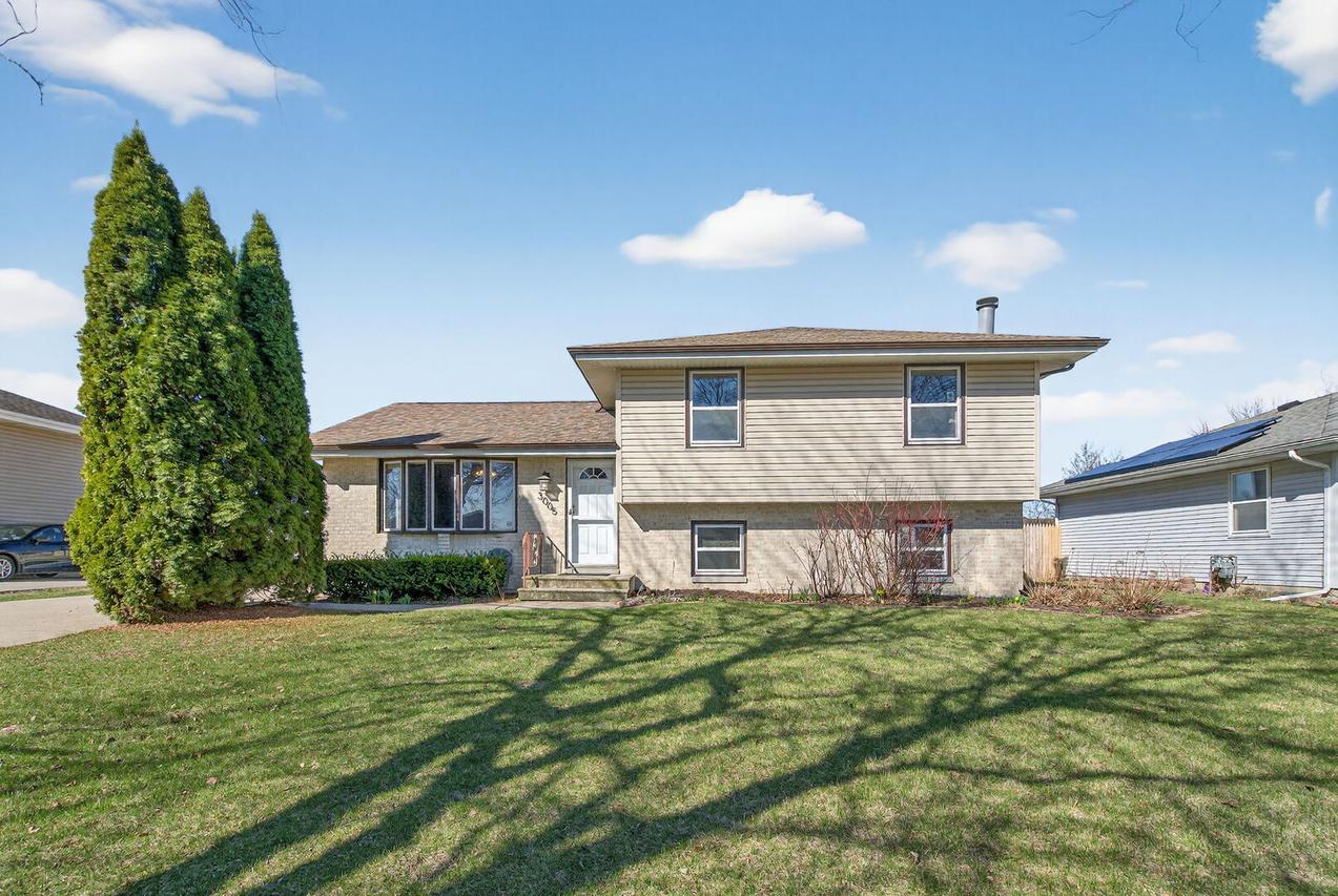 3005 Art Schultz Dr., Plainfield, IL 60586