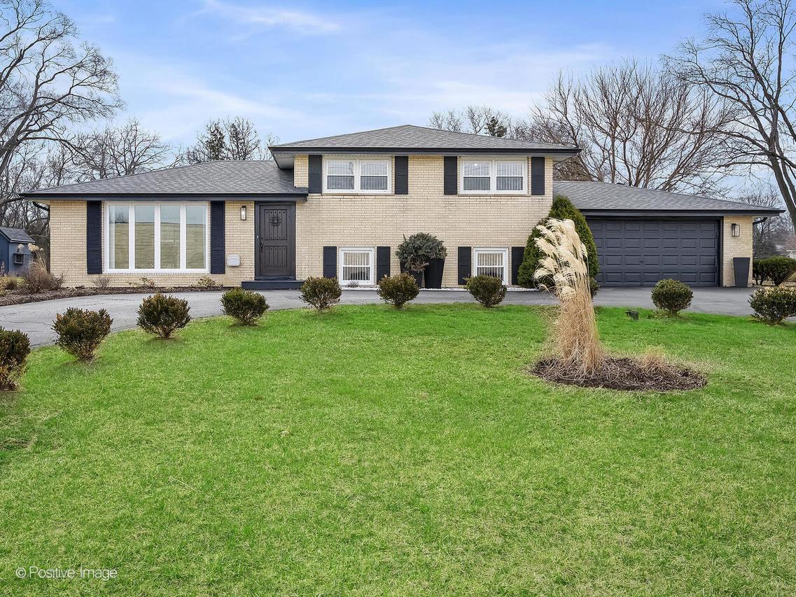 20W065 S Frontage Rd., Lemont, IL 60439