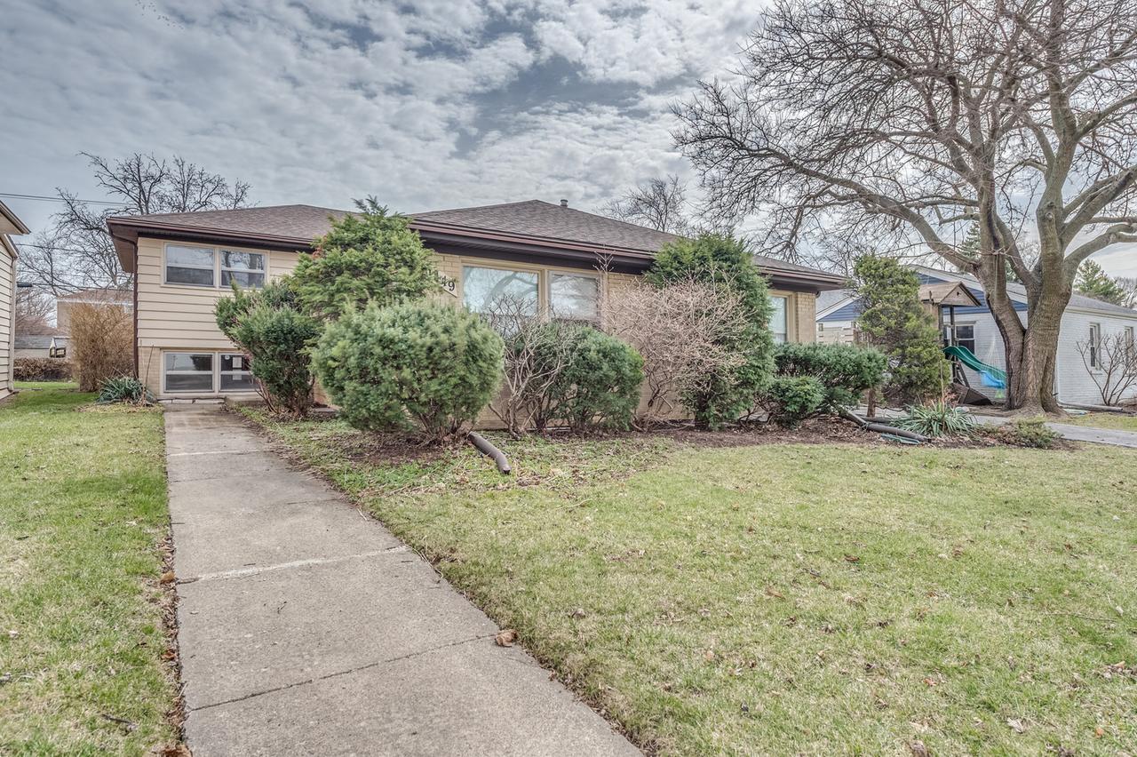 1449 Norfolk Ave., Westchester, IL 60154