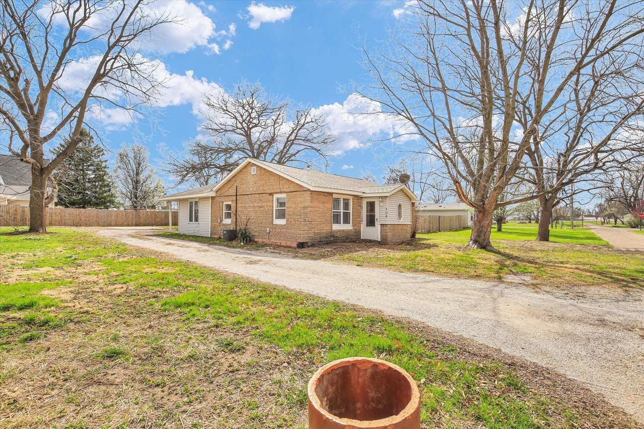 106 E Harrison St., Catlin, IL 61817