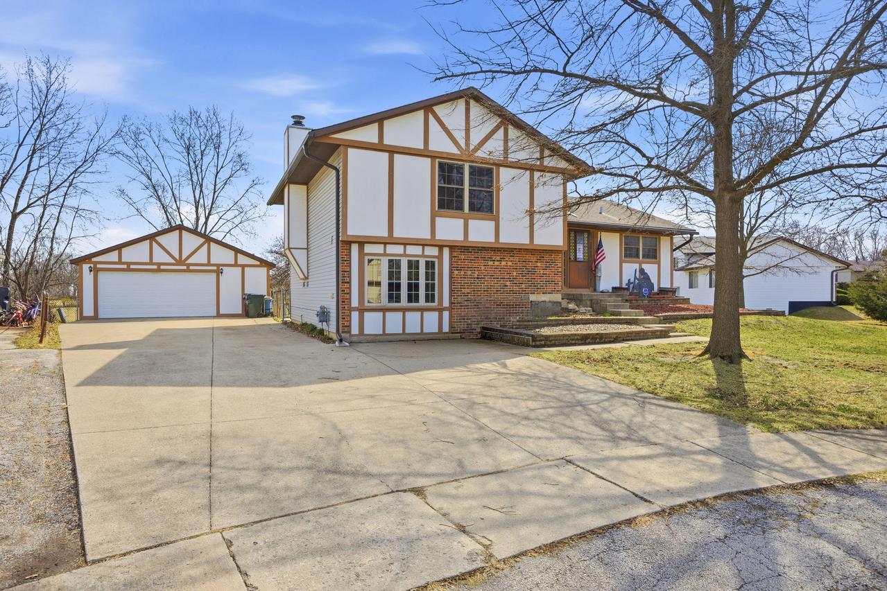 3517 Bordeaux Ct., Hazel Crest, IL 60429