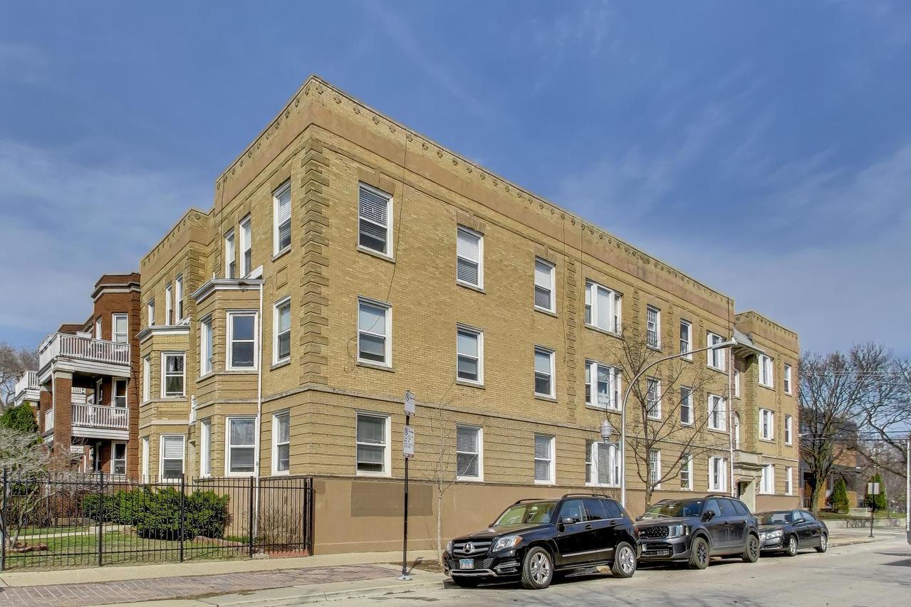 1228 W Sunnyside Ave. #3W, Chicago, IL 60640