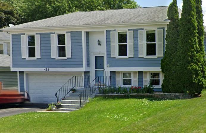 425 Norman Ln., Roselle, IL 60172