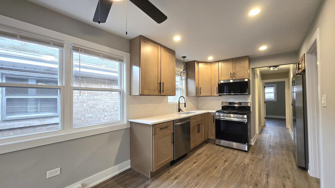 237 W 117th St., Chicago, IL 60628