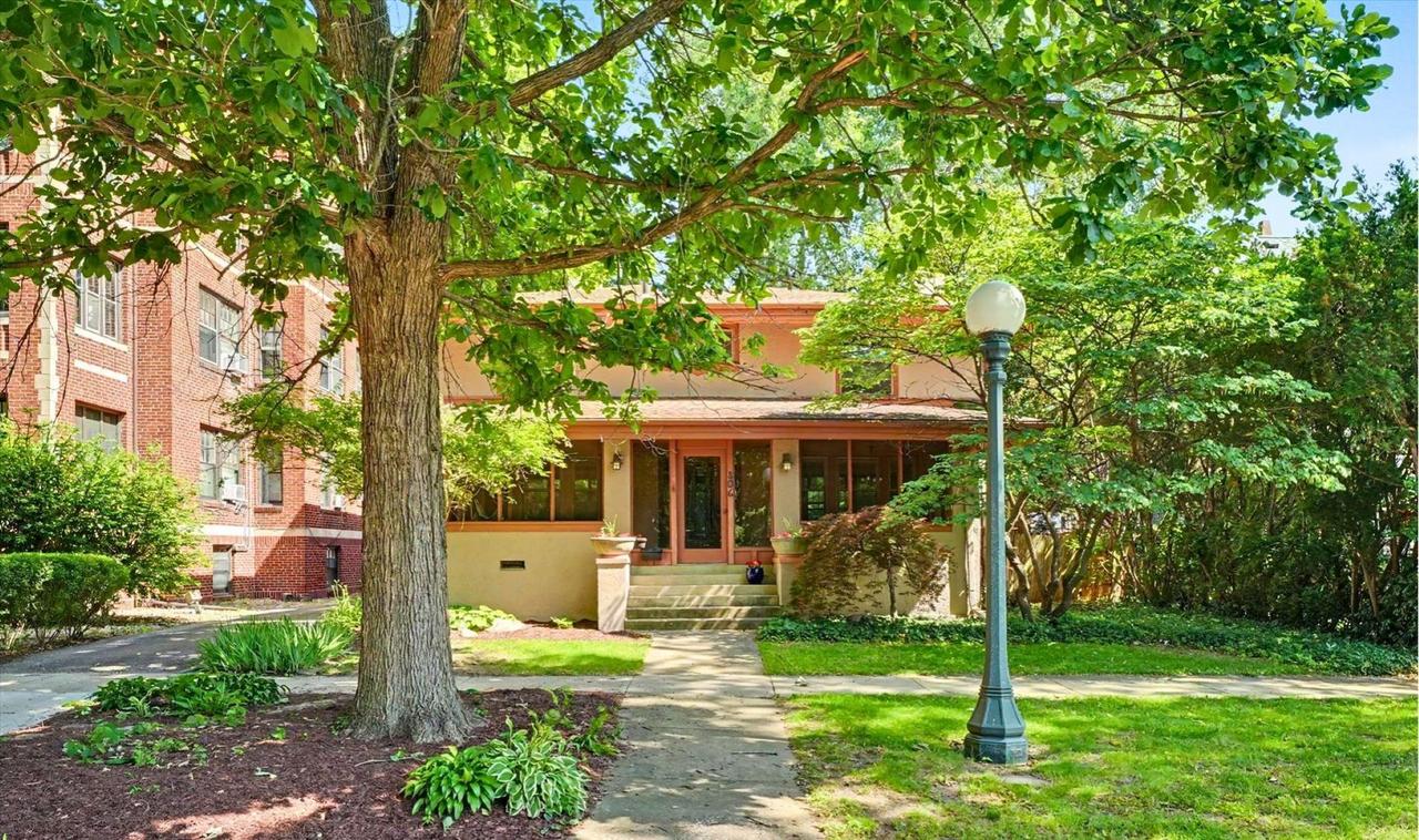 806 W Park Ave., Champaign, IL 61820