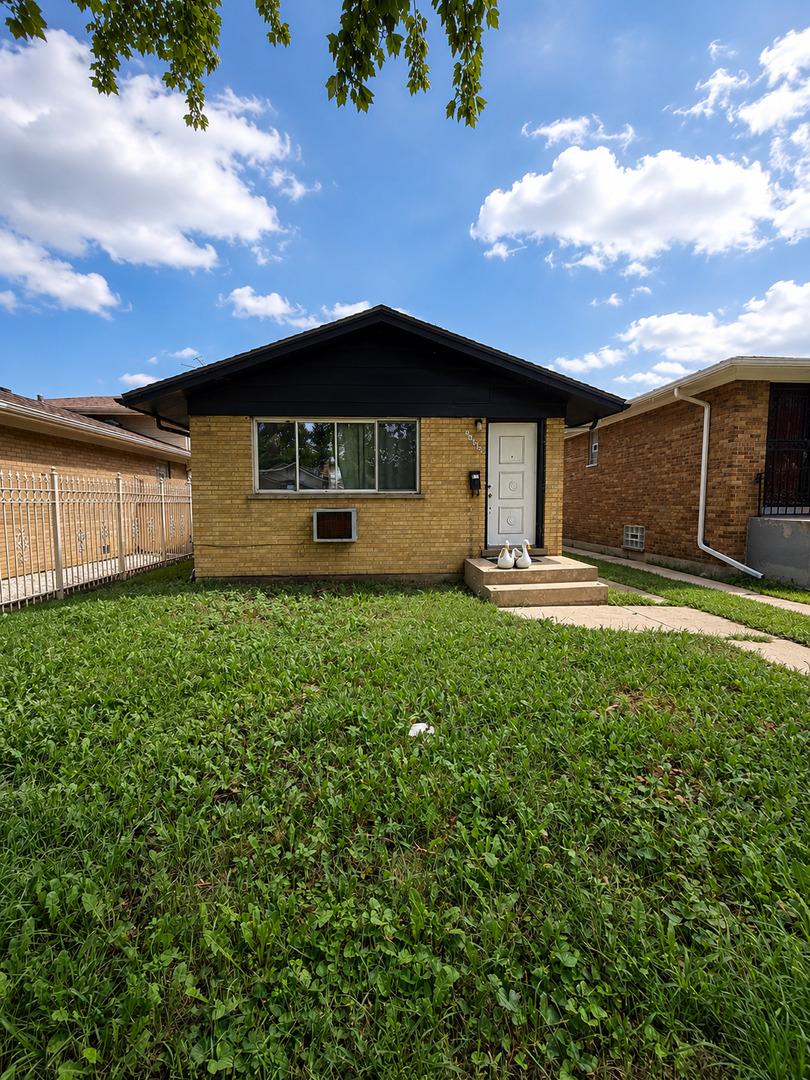 [Address Hidden by Seller], Chicago, IL 60643