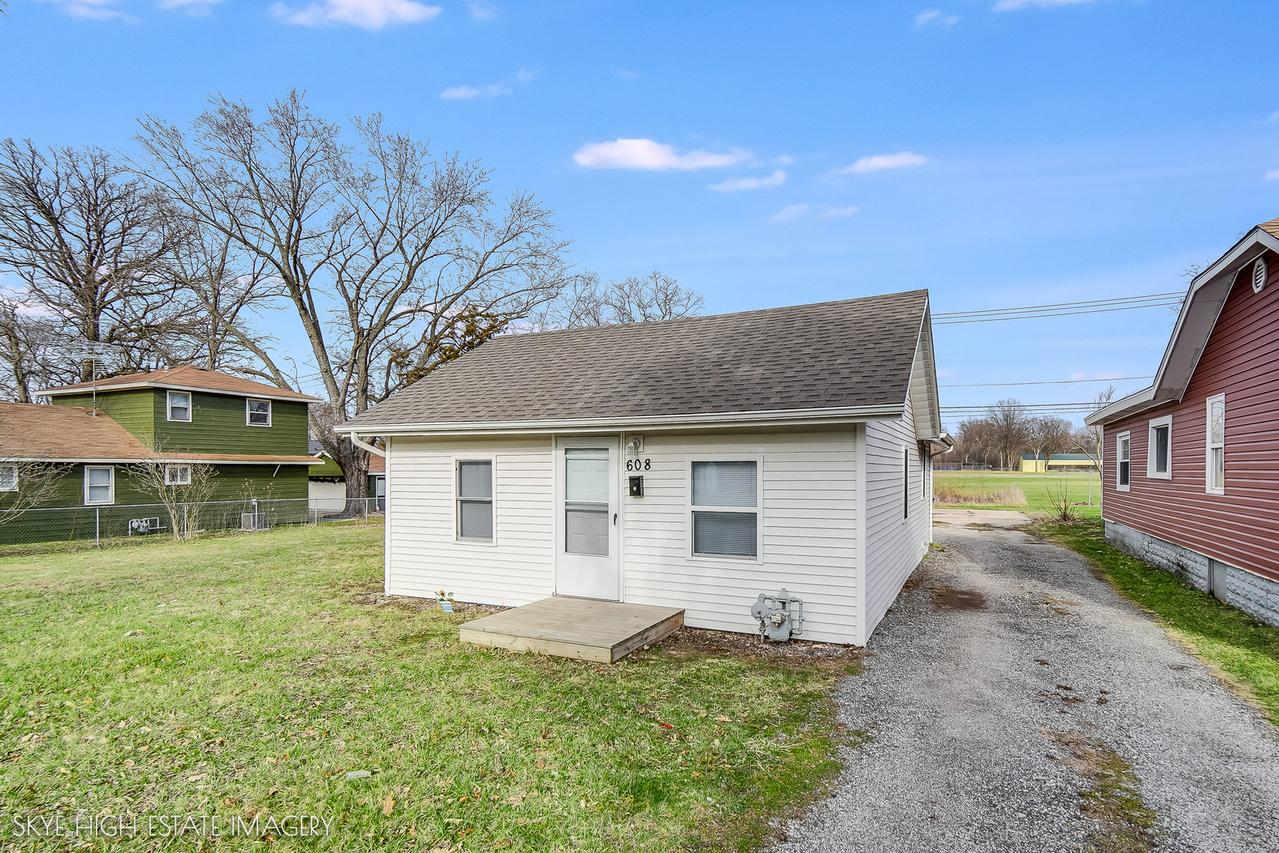 608 Fox St., Joliet, IL 60432