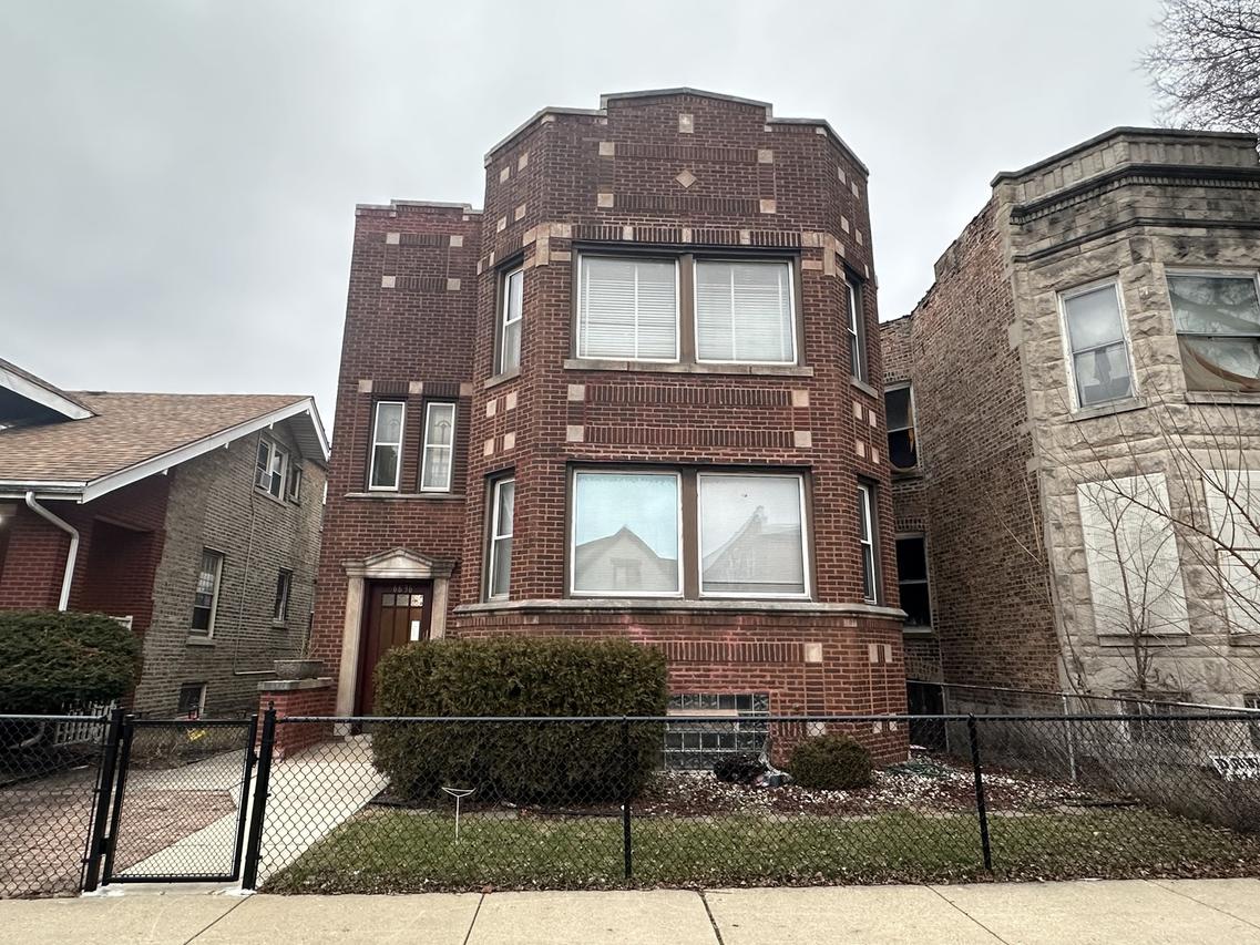 6636 S Marquette Dr., Chicago, IL 60637