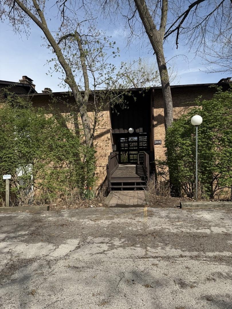 5516 E Lake Dr. #92-D, Lisle, IL 60532