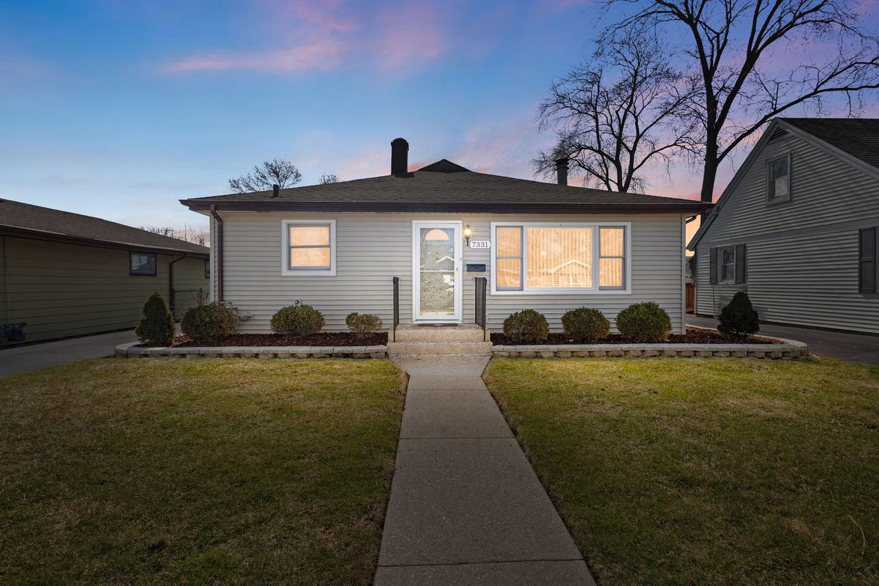 7331 W 114th Pl., Worth, IL 60482