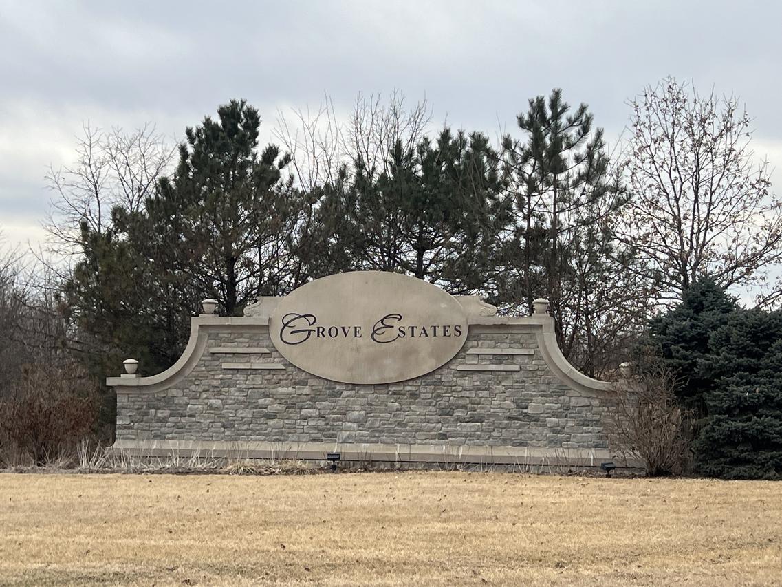 7370 Roberts Dr., Oswego, IL 60543