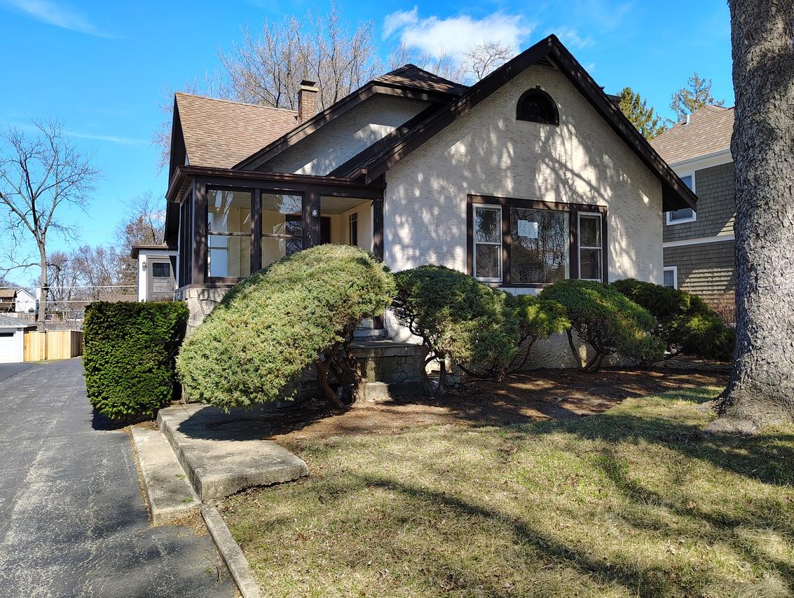 [Address Hidden by Seller], Libertyville, IL 60048