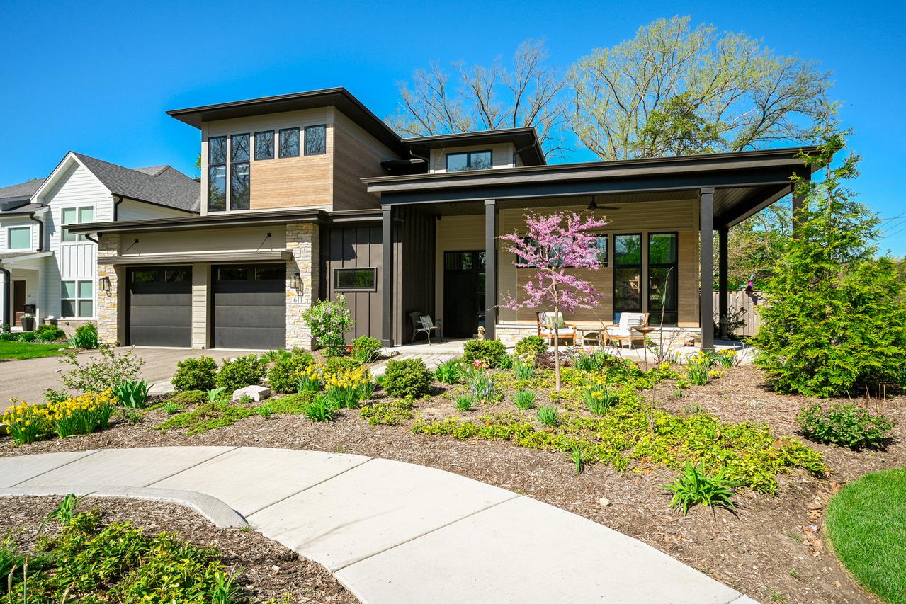 611 S Loomis St., Naperville, IL 60540