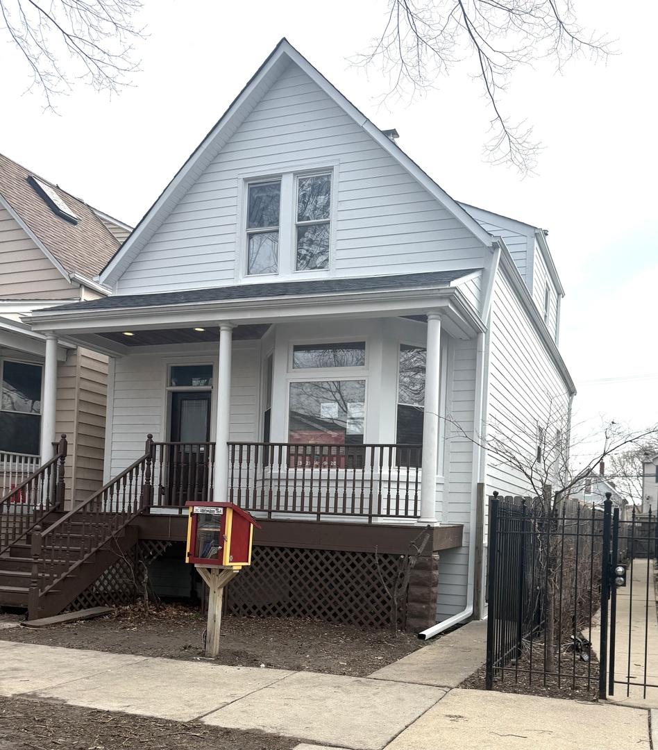 3705 N Francisco Ave., Chicago, IL 60618