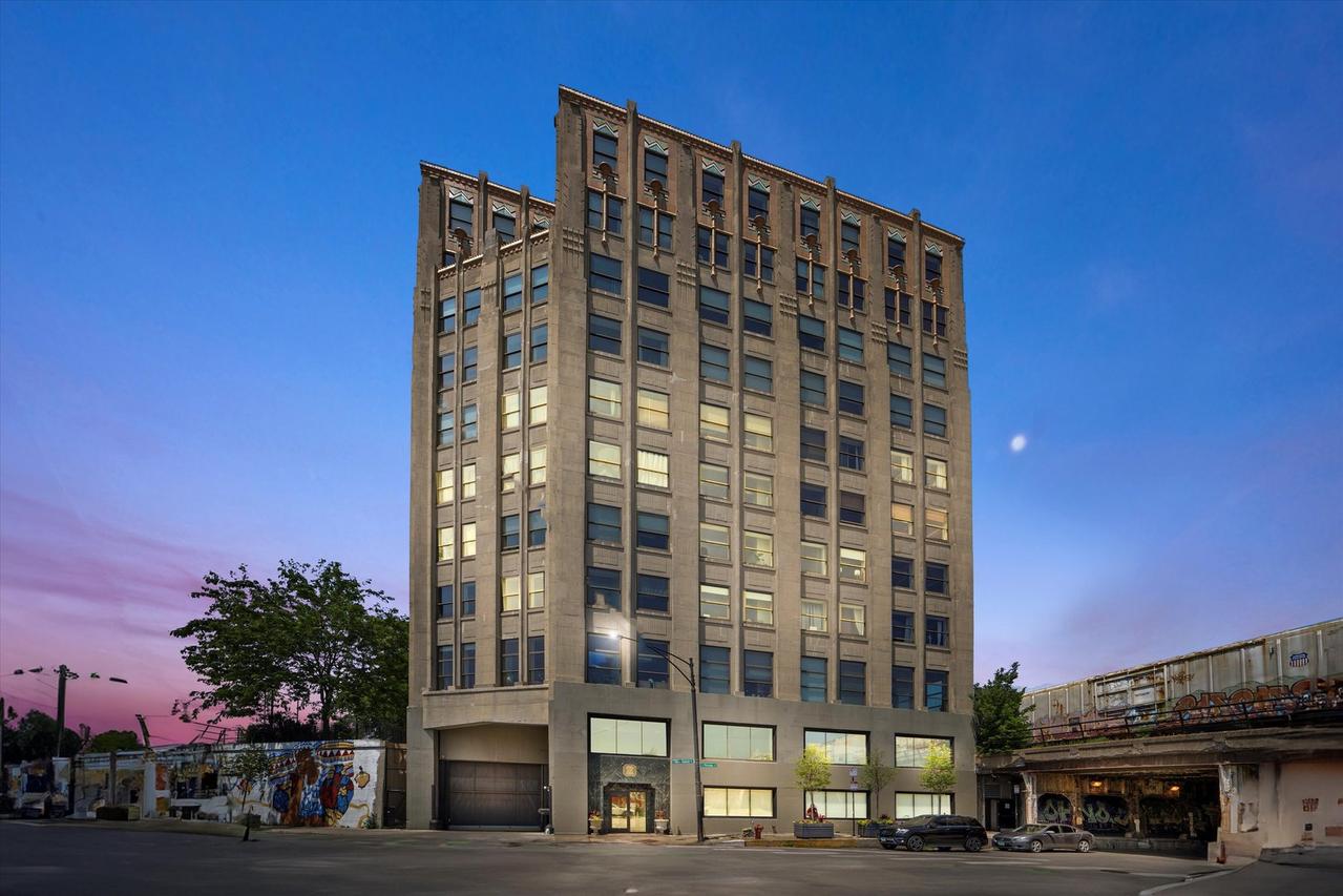1550 S Blue Island Ave. #404, Chicago, IL 60608