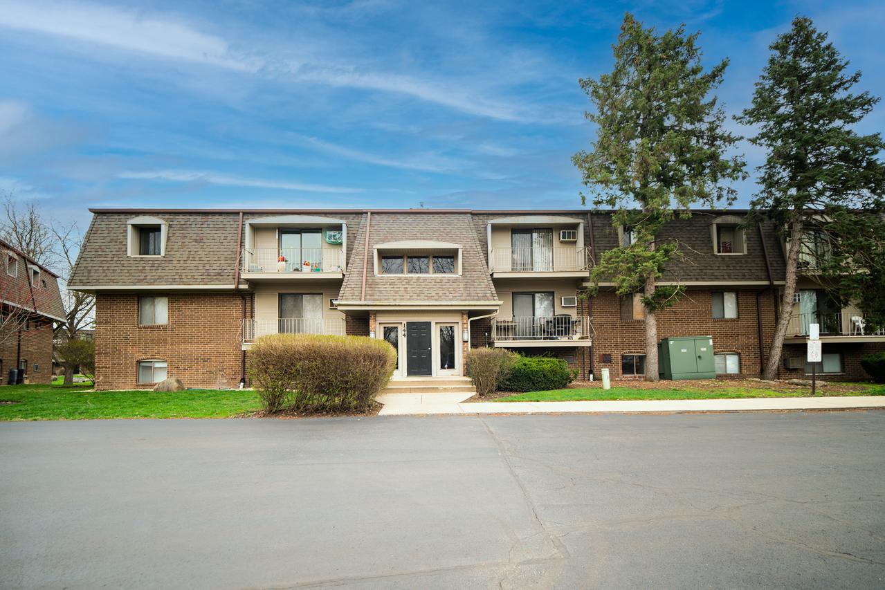 144 E Bailey Rd. #G, Naperville, IL 60565