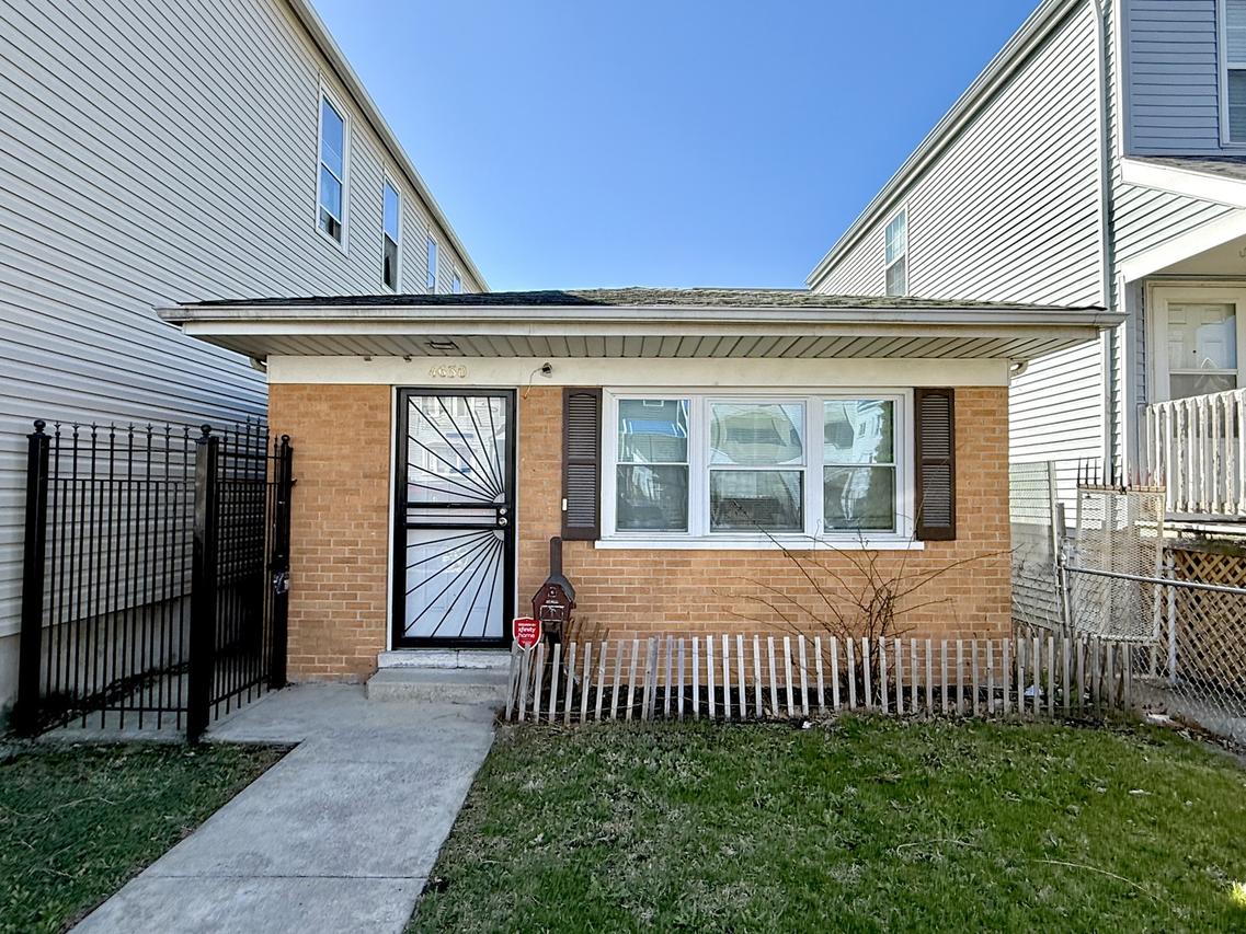 4630 S Honore St., Chicago, IL 60609