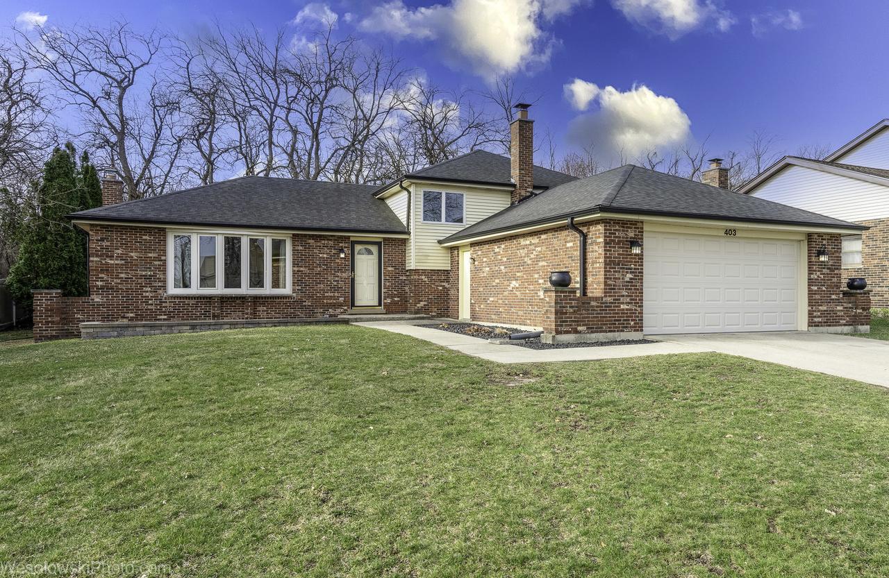 403 Whipple Ln., Westmont, IL 60559