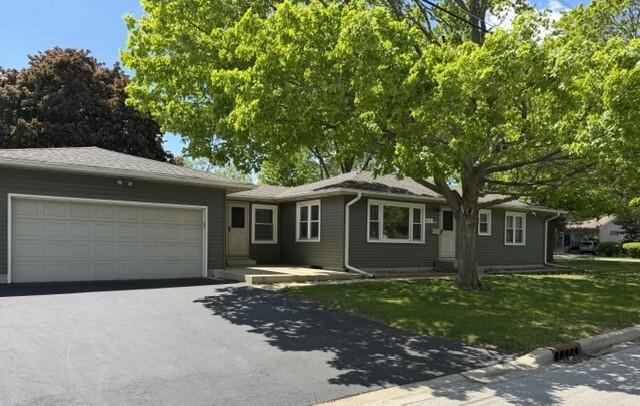 208 W State St., North Aurora, IL 60542