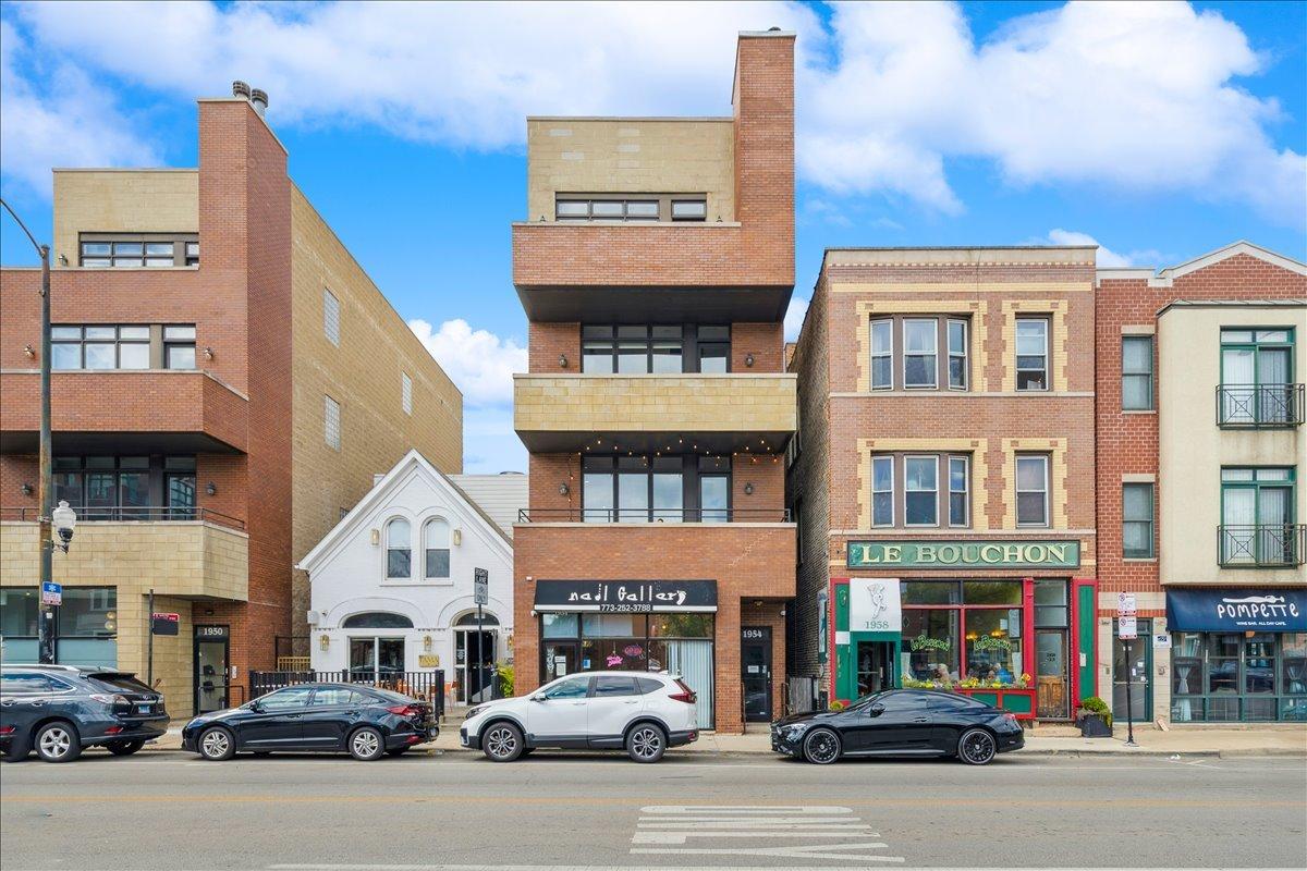 1954 N Damen Ave. #2, Chicago, IL 60647