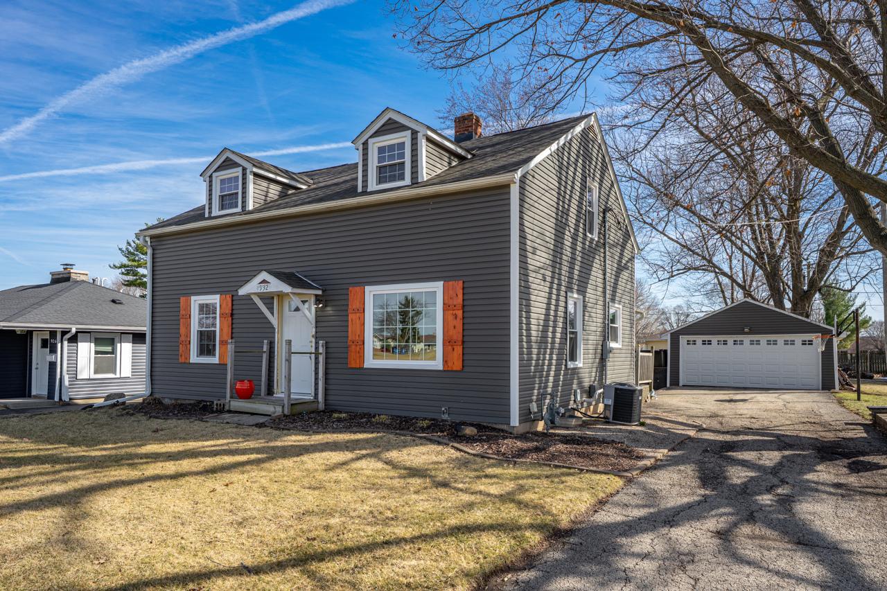 932 W 2nd St., Byron, IL 61010