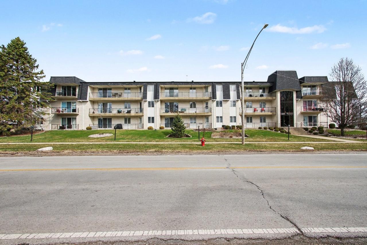 2440 186th St. #B1, Lansing, IL 60438