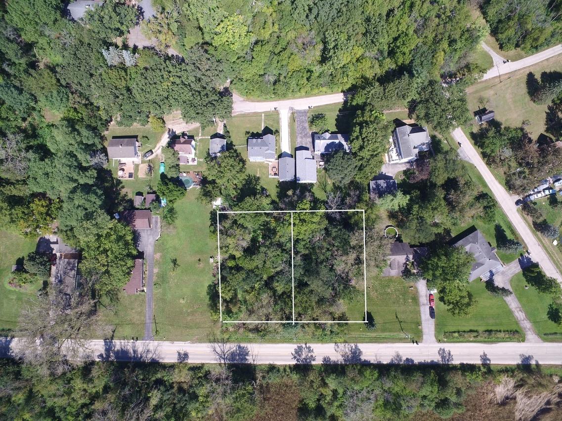 19w760 Bluff Rd., Lemont, IL 60439