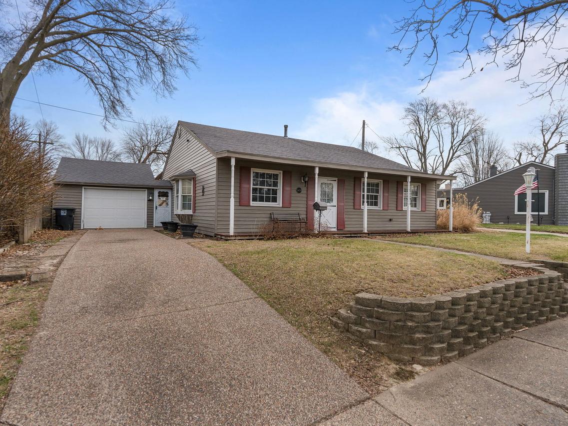 3658 15th Avenue Ct., Moline, IL 61265