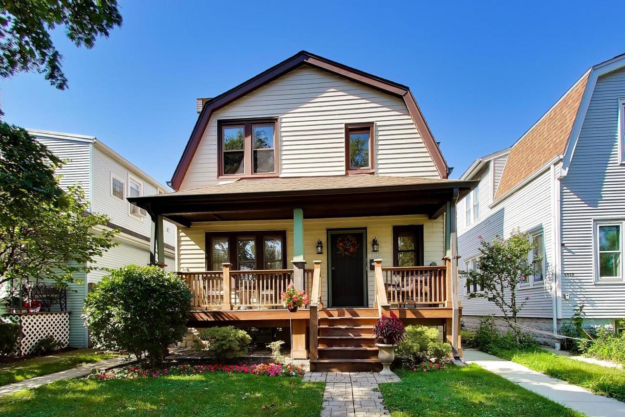 5426 N Lovejoy Ave., Chicago, IL 60630