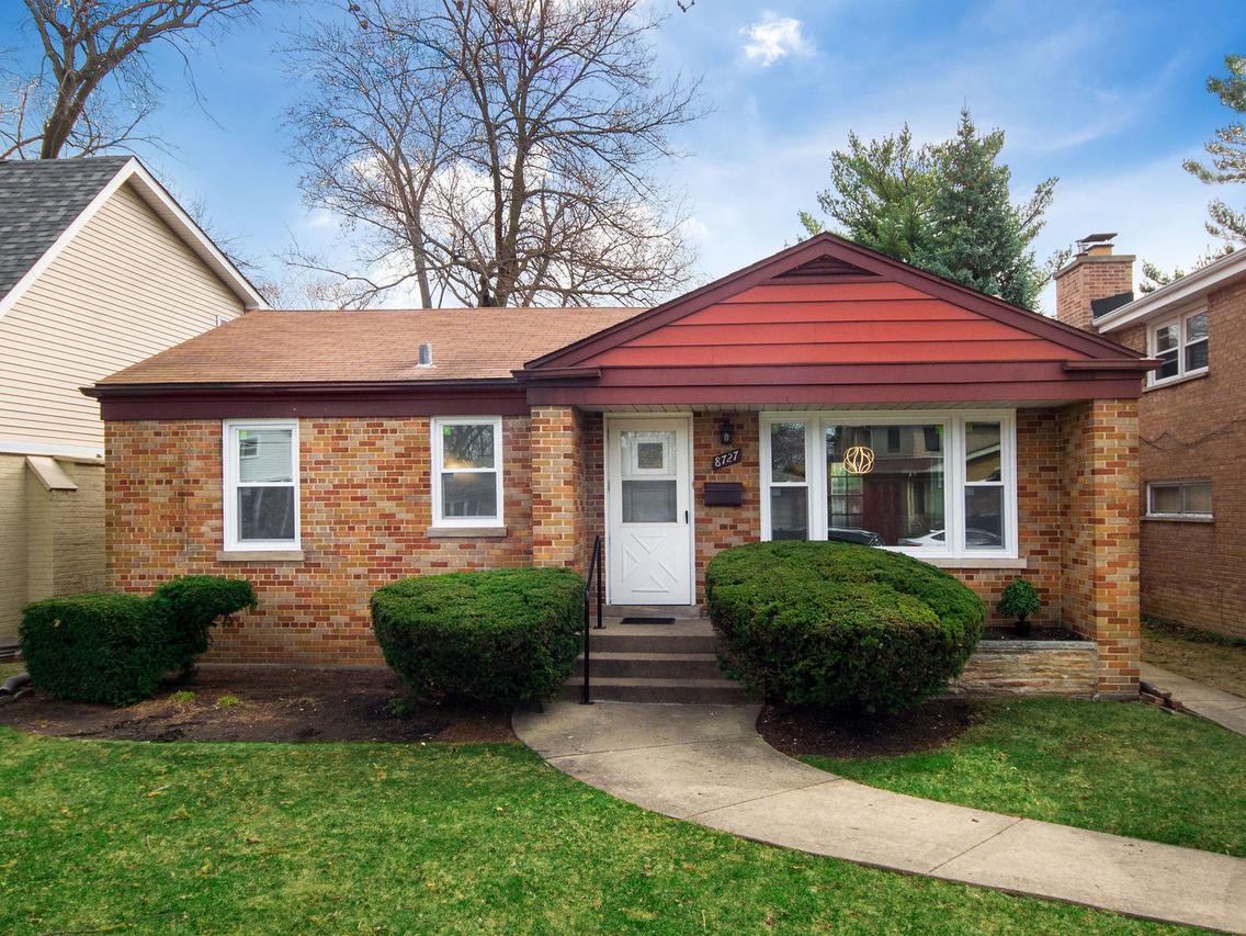 8727 Hamlin Ave., Skokie, IL 60076